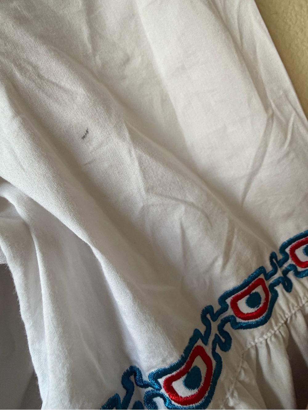 Marc New York White Peasant Blouse with Red Ties and Blue Embroidery - Picture 5 of 5